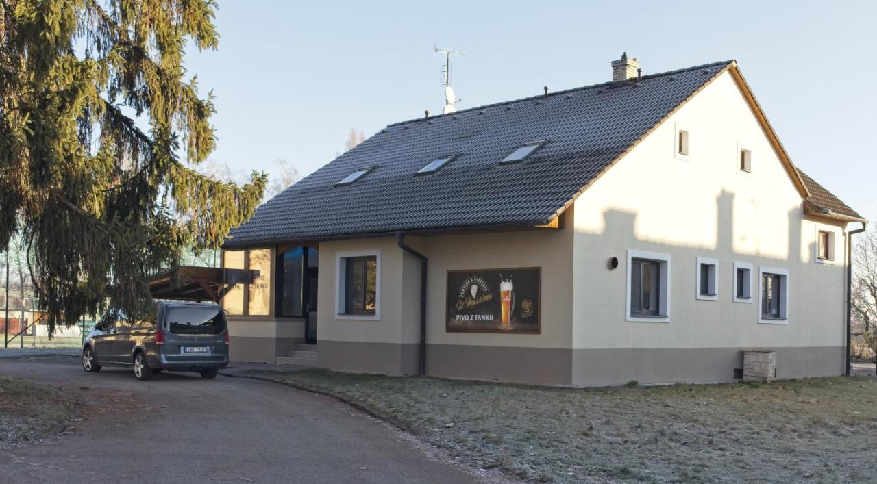 Penzion&Pizzerie U Massima Vyskov Exterior photo